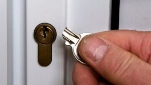 key stuck in lock