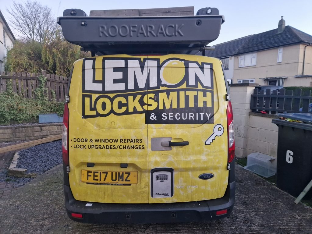 LOCKSMITH & SECURITY